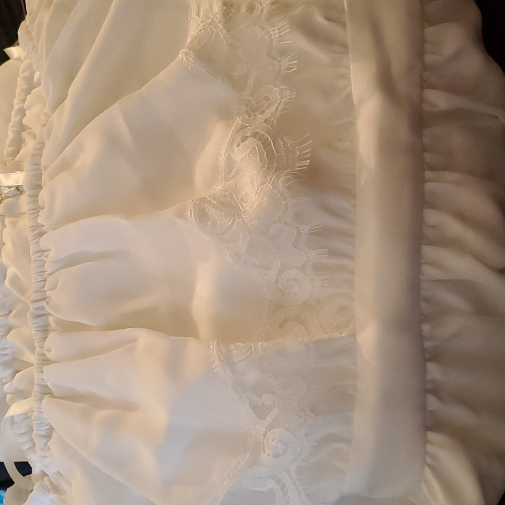 NWT Aqua Formal White Lace Trim Offshoulder Ruffle Maxi Evening Dress - Picture 13 of 14